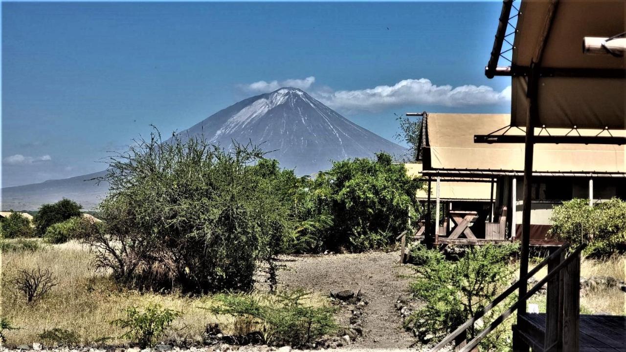 Africa Safari Lake Natron Mtowabaga Exterior photo